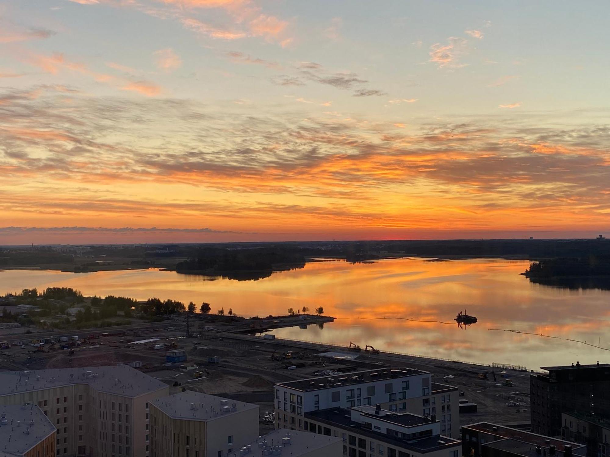 18Th Floor Helsinki High Point 1 Bdr Apartment With City View - Free Garage Parking Luaran gambar